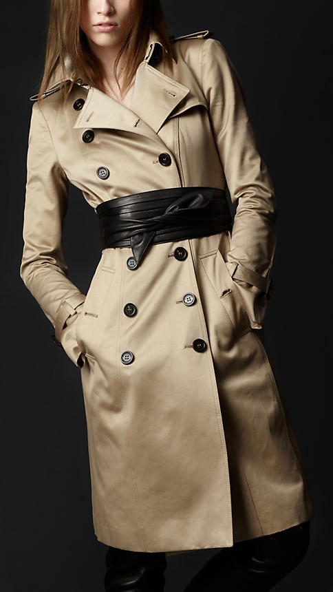 The Classic Trench | A Daily Dose Of Glamour